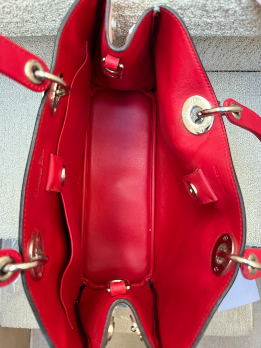Christian Dior Smooth Calfskin Large Diorissimo Tote Tri-Color - Picture 3 of 10